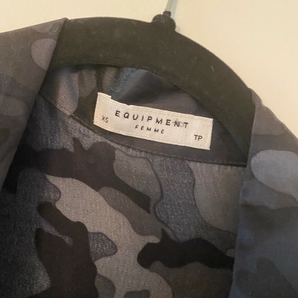 Gently worn! Equipment 100% Silk Camo Button Down - Picture 3 of 3